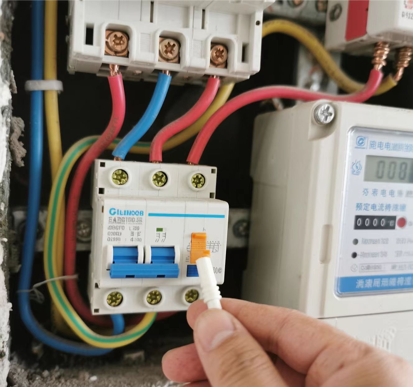 智能電表的度數(shù)計(jì)算是否受外界因素的影響？